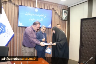 به مناسبت 25 فروردین ماه روز منابع انسانی:
از کارکنان حوزه امور اداری و کارگزینی قدردانی شد.
 3
