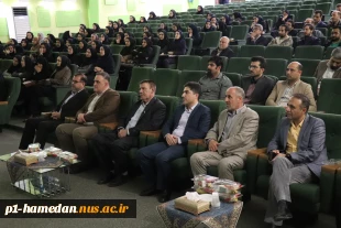 مراسم گرامیداشت مقام شامخ استاد و تقدیر از اساتید سرآمد دانشگاه ملی مهارت استان همدان برگزار شد 7