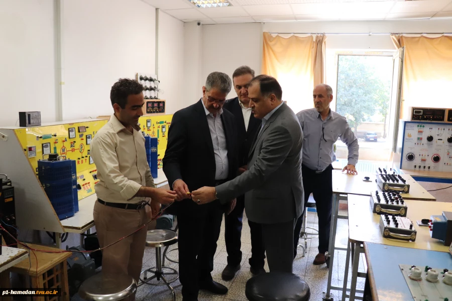 دکتر زمانی رئیس دانشگاه ملی مهارت کشور از آموزشکده های استان همدان بازدید کرد 3
