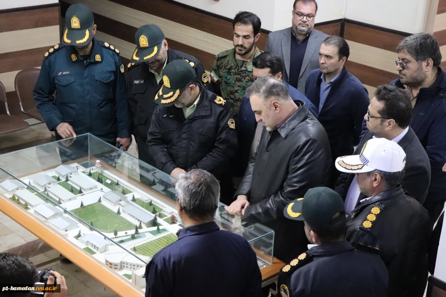 تعامل علم و امنیت در مسیر توسعه مهارت‌محور
بازدید فرماندهی نیروی انتظامی استان همدان از دانشگاه ملی مهارت استان
 3