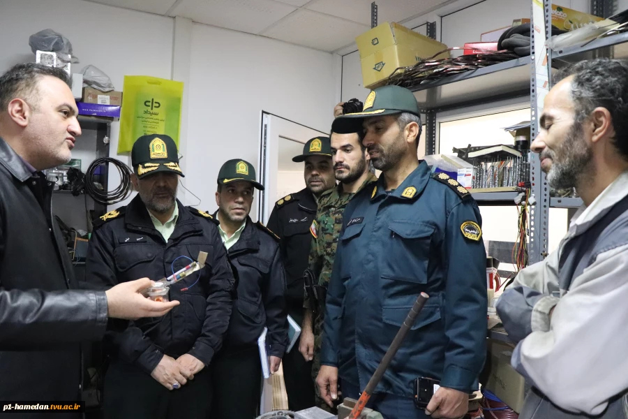 تعامل علم و امنیت در مسیر توسعه مهارت‌محور
بازدید فرماندهی نیروی انتظامی استان همدان از دانشگاه ملی مهارت استان
 7