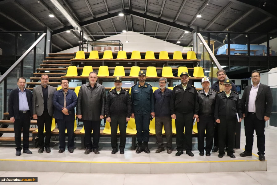 تعامل علم و امنیت در مسیر توسعه مهارت‌محور
بازدید فرماندهی نیروی انتظامی استان همدان از دانشگاه ملی مهارت استان
 9