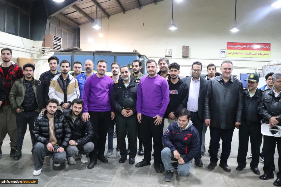 تعامل علم و امنیت در مسیر توسعه مهارت‌محور
بازدید فرماندهی نیروی انتظامی استان همدان از دانشگاه ملی مهارت استان
 10