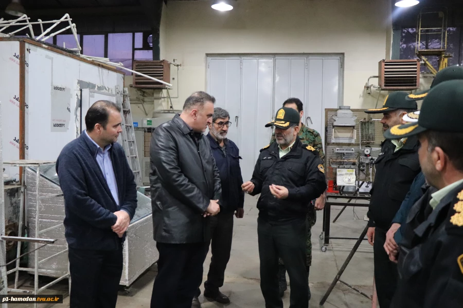 تعامل علم و امنیت در مسیر توسعه مهارت‌محور
بازدید فرماندهی نیروی انتظامی استان همدان از دانشگاه ملی مهارت استان
 12