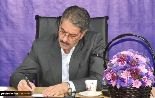 رئیس دانشگاه ملی مهارت به مناسبت فرارسیدن روز معلم پیامی صادر کرد 3