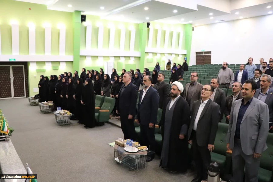 دکتر قادری رهقی درمراسم تجلیل از سرآمدان آموزشی دانشگاه ملی مهارت واحد استان همدان تاکید کرد:
آموزش‌های مهارت محور یک ضرورت اجتناب ناپذیر است، انتخاب نیست! 2