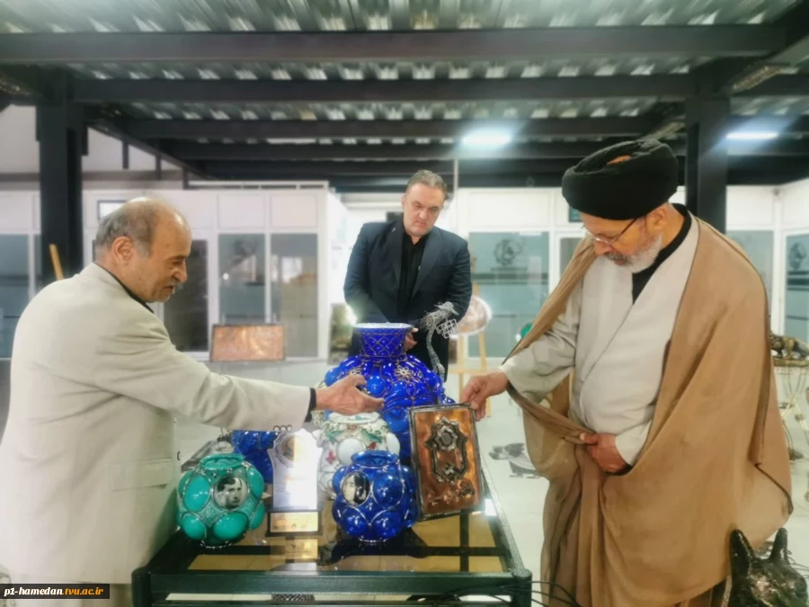 هنر در قاب فلز؛ نمایش خلاقیت‌ و ابداع در مرکز رشد دانشگاه ملی مهارت استان همدان 5