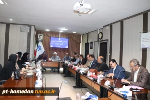 برگزاری جلسه هیئت رئیسه دانشگاه با دفترنهاد در آستانه سال تحصیلی نو    3