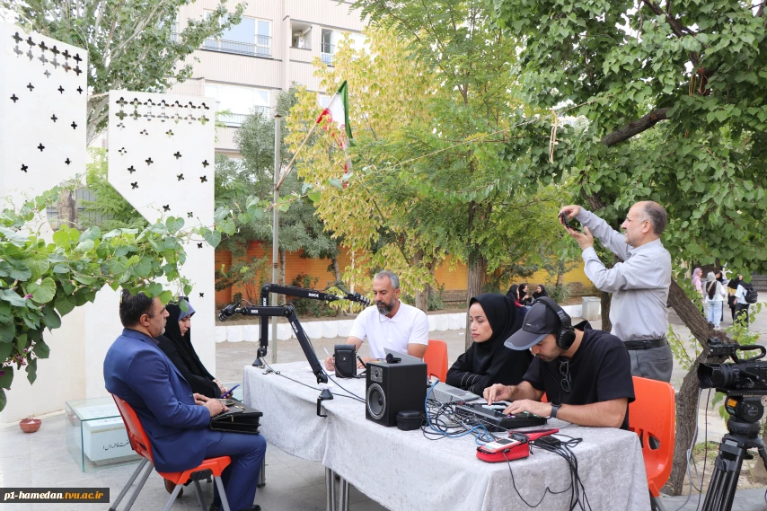 «فاتحان قله» در جوار مزار شهید گمنام؛ روایت ایستادگی از دانشگاه تا رادیو